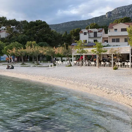 Vela Mala * Kastela