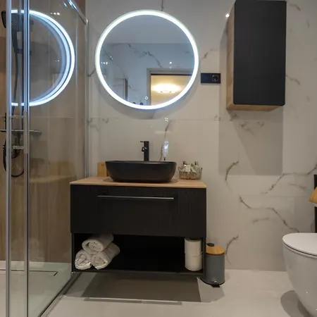 Vela Mala Каштела