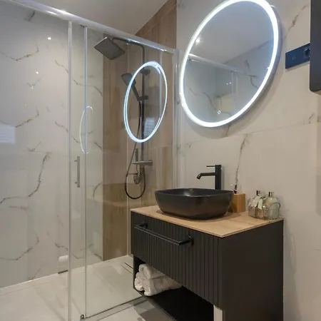 Vela Mala * Каштела