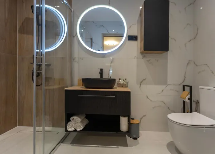 Vela Mala Каштела