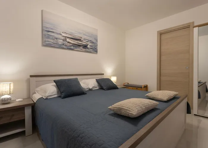 Villa Vela Mala Kaštela